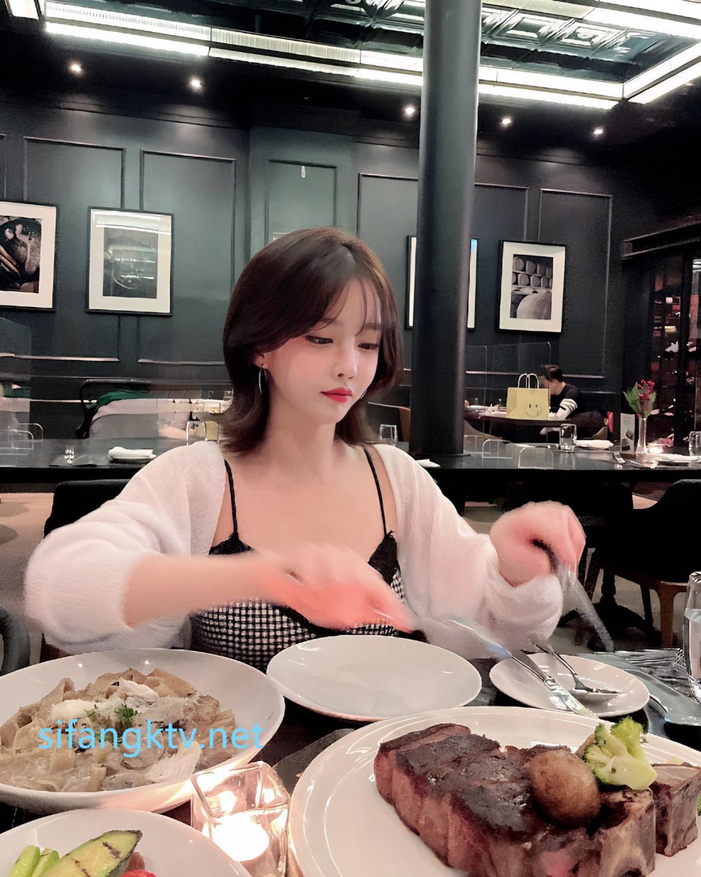 【2023-06-24】Big boobs 1